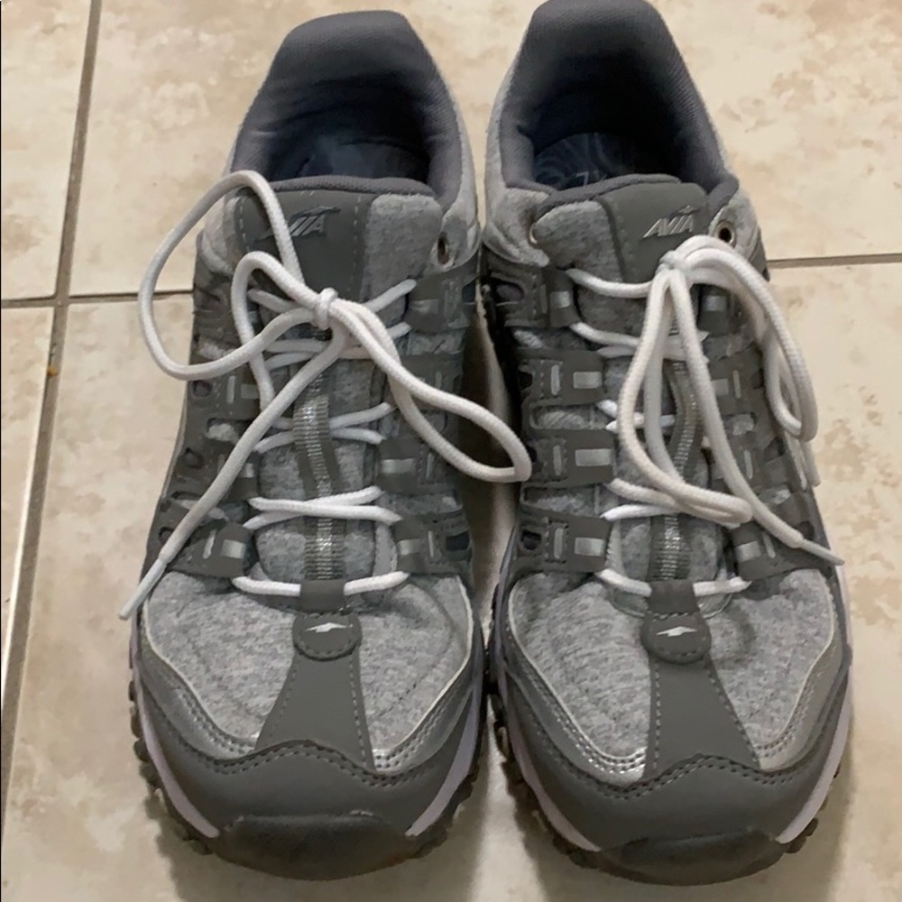 Avia sneakers